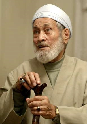 رحیم مؤذن‌زاده اردبیلی (۱ مهر ۱۳۰۴[۱][۲] – ۵ خرداد ۱۳۸۴) اذان‌گو و نوحه‌خوان مشهور ایرانی بود.[۳] اذان مؤذن‌زادهٔ اردبیلی، اذان مشهور وی است که در سال ۱۳۳۴ در رادیو ضبط شد.